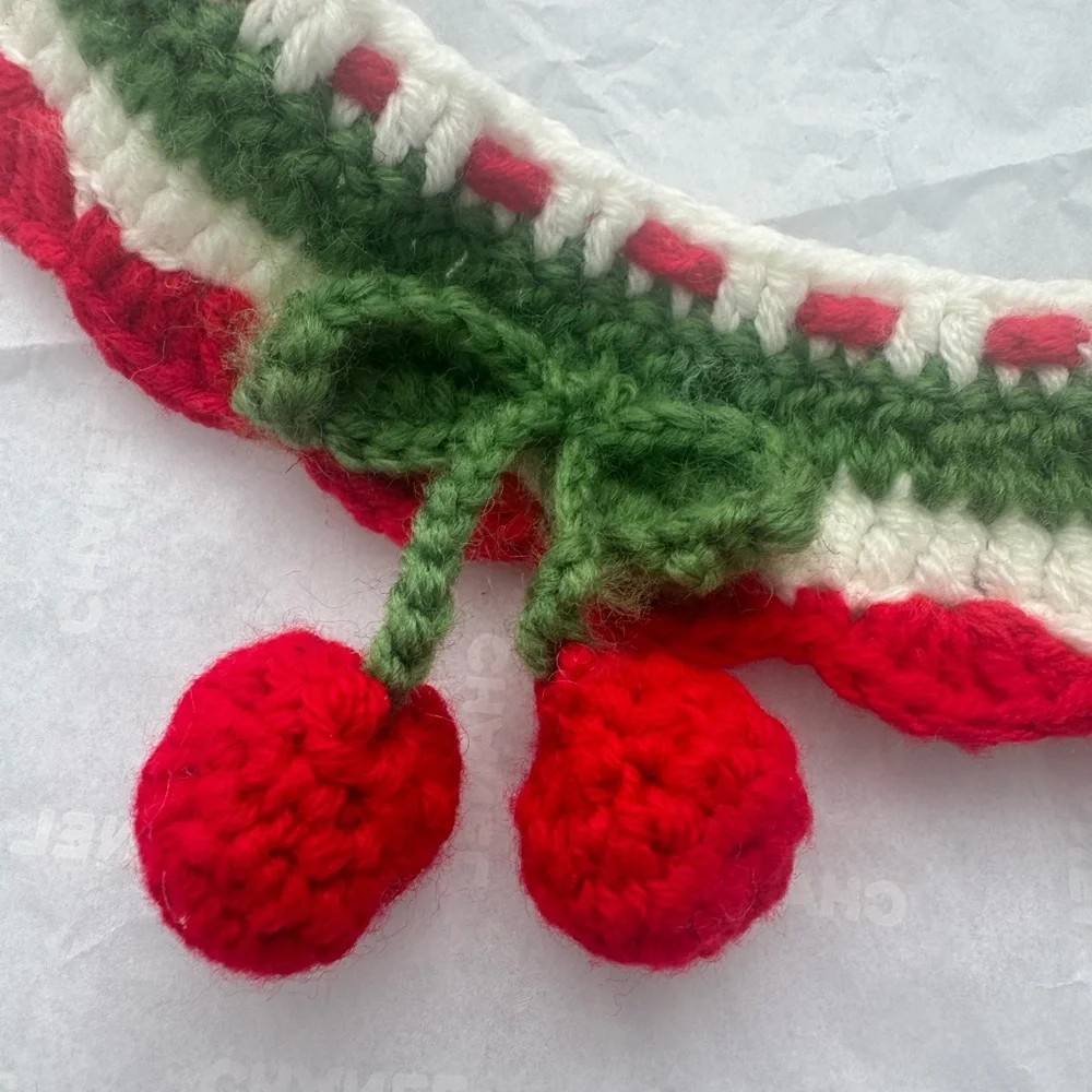 Festive Red and Green Crochet Cat/Dog Collar